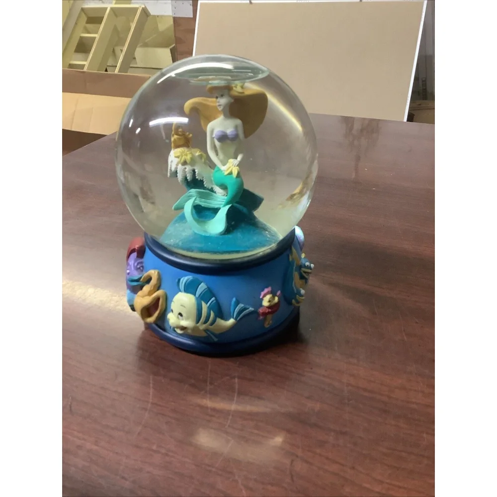 Disney Little Mermaid Ariel “Part of Your World” Musical Snow Globe Sebastian